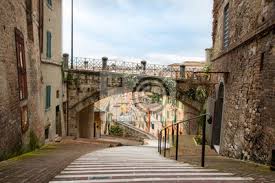 Perugia is a city in central italy, the capital of umbria. Blick Aus Dem 13 Jahrhundert In Perugia Umbrien Italien Via Fototapete Fototapeten Tour Tourismus Perugia Umbrien Myloview De