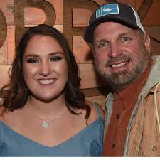 Happy 29th Birthday to Country Music artist Garth Brooks' daughter Allie  Colleen who was born July 28, 1996!! #garthbrooks #AllieColleen