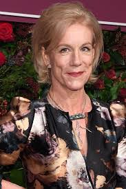 Juliet Stephens's Instagram, Twitter & Facebook