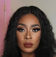 Looking for a MUA that could do my makeup next Saturday