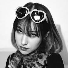 Alice Cool's Instagram, Twitter & Facebook