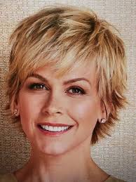 If you are plus size women and you want to make your hairstyle that make you look slimmer & younger then its a right place for you. Image Result For Plus Size Short Hairstyles For Women Over 50 Capelli Corti Viso Rotondo Lunghi Capelli Castani Tagli Di Capelli