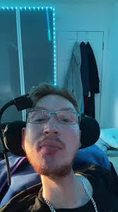 For those of you that don’t know, I make paintings with my wheelchair  #achievementunlocked #kirby #art #artistictalent #painting #artist