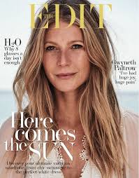 Gwyneth Paltrow Poses In Sunny Styles At The Beach For The Edit In 2020 Gwyneth Paltrow Gwyneth Paltrow Hair Gwenyth Paltrow