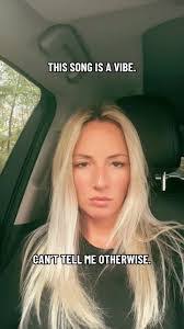 Melissa Pool's Instagram, Twitter & Facebook