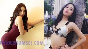 Hasil gambar untuk foto pria tentang cinta tempat tidur