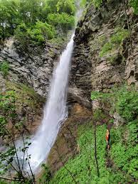 So steht das hotel klausenpasshöhe etwa einen kilometer westlich. Diesbach Berglistuber Und Stauben Drei Wasserfalle Am Klausenpass Rapunzel Will Raus