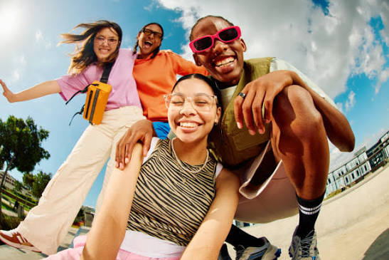 427,700+ Generation Z Stock Photos, Pictures & Royalty-Free Images - iStock | Millennials, Gen z work, Generation z icons