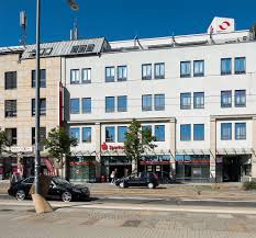 Business description, credit ratings, deposit guarantee scheme, financial positions, market share, contacts, bank identifiers, similar banks. Ostsachsische Sparkasse Dresden Filiale Dresden Elbcenter Leipziger Strasse 116