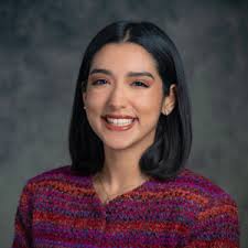 Lia Gomez's Instagram, Twitter & Facebook