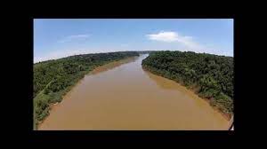 A região recebe milhões de turistas anualmente, que vem conhecer as belezas naturais e a imponencia das cataratas do iguaçu e também fazer compras no paraguai. Triplice Fronteira Brasil Paraguai E Argentina Youtube