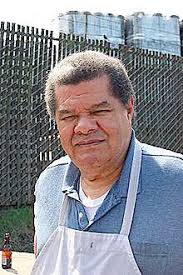 Gene Porter, of Dixie's BBQ, dies at age 71