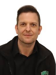 Wayne Cash's Instagram, Twitter & Facebook