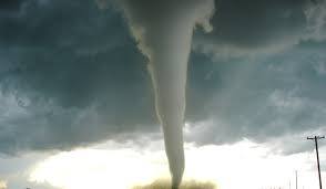 Victimele făcute de aceste fenomene meteorologice extreme sunt apreciate la circa 100 de decese şi. Cele Mai Distrugatoare Tornade Din Istorie Planky