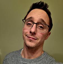 POV your roommate making Imagine Dragons nervous 🎤🔥 Ft. @thejamescope (IG)