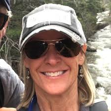 Tracy Archuleta (@tarchreading)