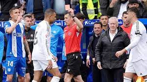 Mbappe lần đầu nhận thẻ đỏ nhưng Real Madrid vẫn đánh ...