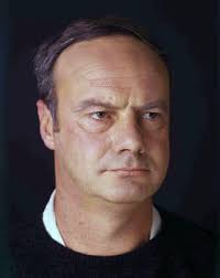 The Winchester and Dave were pivotal to this great series. Amazing how many  actors in it that appeared in shows after minder