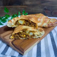 阿根廷美食：Empanadas，美味又便宜的餡餅。。。【文／