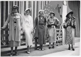 In elegante palazzo d'epoca proponiamo in locazione grazioso bilocale di 50 mq composta da: Milano La Fiera Che Promuove L Industria Archivi Della Moda Del Novecento