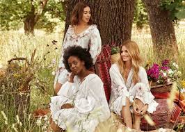 Shop for handmade dresses online and bohemian clothing online from nomad. The Best Ethical And Sustainable Bohemian Fashion Brands You Will Love