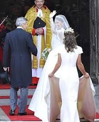 Kate middleton hochzeitskleid pippa middleton kleid prinzessin margaret royale hochzeiten frisur braut schleier standesamtliche hochzeit brautkleid designer pippa middleton style. Kate Und William Hat Pippa Der Braut Die Show Gestohlen