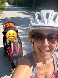 Knee wound from bike accident heals slowly