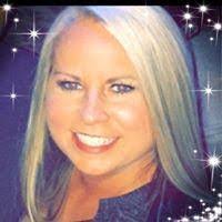 Tia Reich's Instagram, Twitter & Facebook