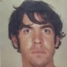 👩🏻: ”Babe it's just an opening, skip it already” The Opening: