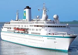 Am westrand des europäischen kontinents lockt das euroland portugal, heimat großer seefahrer wie magellan und vasco da gama, mit langen küsten und traditionsreichen städten wie porto and der douromündung und lissabon an der tejomündung. Ms Deutschland Itinerary Current Position Ship Review Cruisemapper