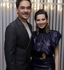 La final, răzvan încearcă să danseze pe noua piesă. Lidia Buble Si Razvan Simion Despartiti Doctor Andrei Laslau Facebook