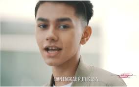 Kamu juga bisa download secara legal di itunes untuk mendukung artis agar terus berkarya. Lirik Lagu Senyum As Ad Motawh Sayidahnapisahdotcom