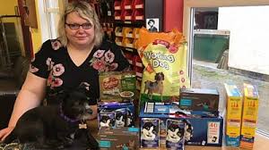 Feb 12, 2021 · pet food banks provide a supply of free pet food to people in financial hardship, potentially helping prevent animals from being handed into rescue centres or simply abandoned. Woman Sets Up Pet Food Bank In Market Harborough Bbc News