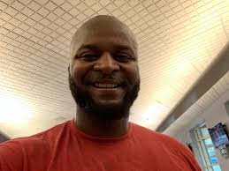 Obviously Spotters Lift The Weights Lol