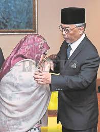 Presiden pbnp berkata malam tok gajah adalah penghargaan kepada peminat dan penyokong serta elephant army. Daulat Tuanku Palace To Make Announcement Today