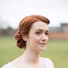 Anna Weston-Stowe (@skinporium)