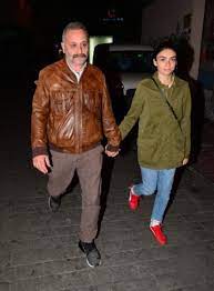 Onur ünlü'nün gecelerde yakalanması olay oldu. Onur Unlu Sevgilisi Hazar Erguclu Yu Aldatti