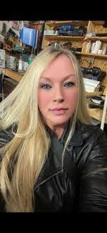 Jessica Gilfillan's Instagram, Twitter & Facebook