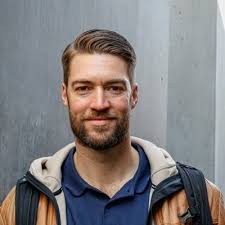 The side shave is high on one side and trails to the back of the head giving you a badass hairstyle. Andreas Dam Lukowski On Twitter Agf Fantv Agffch Ultratwitteragf Onside Sldk