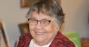 Gail Hiatt's Instagram, Twitter & Facebook