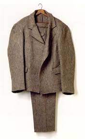 Beuys believed that art should be a vehicle for social change. Felt Suit 1970 Joseph Beuys Wikiart Org