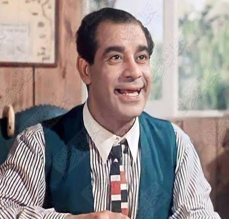 أمين الهنيدي.. فنان أضحكنا كثيرا ولكنه عاش مكتئبا كتب/خطاب معوض خطاب الفنان أمين  الهنيدي الذي توفي في مثل هذا اليوم منذ 39 سنة يعد واحدا من أكبر وأشهر نجوم  التمثيل الكوميدي في