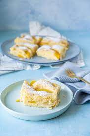 Unser buttermilchkuchen ist ein tassenkuchen vom blech. Mega Saftig Lecker Pfirsich Buttermilchkuchen Vom Blech Einfach Malene