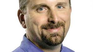 Henry: Wing nuts lean to left and right