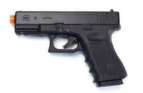 There are also some caveats that early it is large enough to be a duty gun and offer functional accuracy and a substantial magazine capacity while being small and light enough for. Glock 19 Co2 Airsoft Pistol G19 Gen 3 Non Blowback Airsoft Atlanta