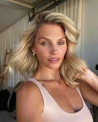 Kate Valk 🇪🇪 (@kate_valk) • Instagram photos and videos