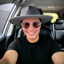 En Noviembre de 1955 nació Joe Arroyo, una leyenda de la música. El Chombo  le hace un homenaje con este video en el que se menciona además a Fruko,  Don Antonio Fuentes (