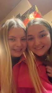 Mama van vermoorde Sharon richt vereniging op voor lotgenoten: “Mijn  dochter mag nooit vergeten worden”