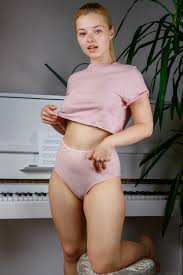 Bianca Bell Harmony Sex Art - Curvy Erotic