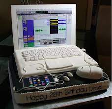 Want to learn how to make an apple laptop/computer cake. The 13 Best Apple Computer Cakes Ever Baked Gallery Cult Of Mac